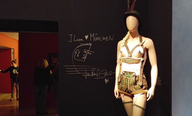 Lederhosen Outfit von Gaultier